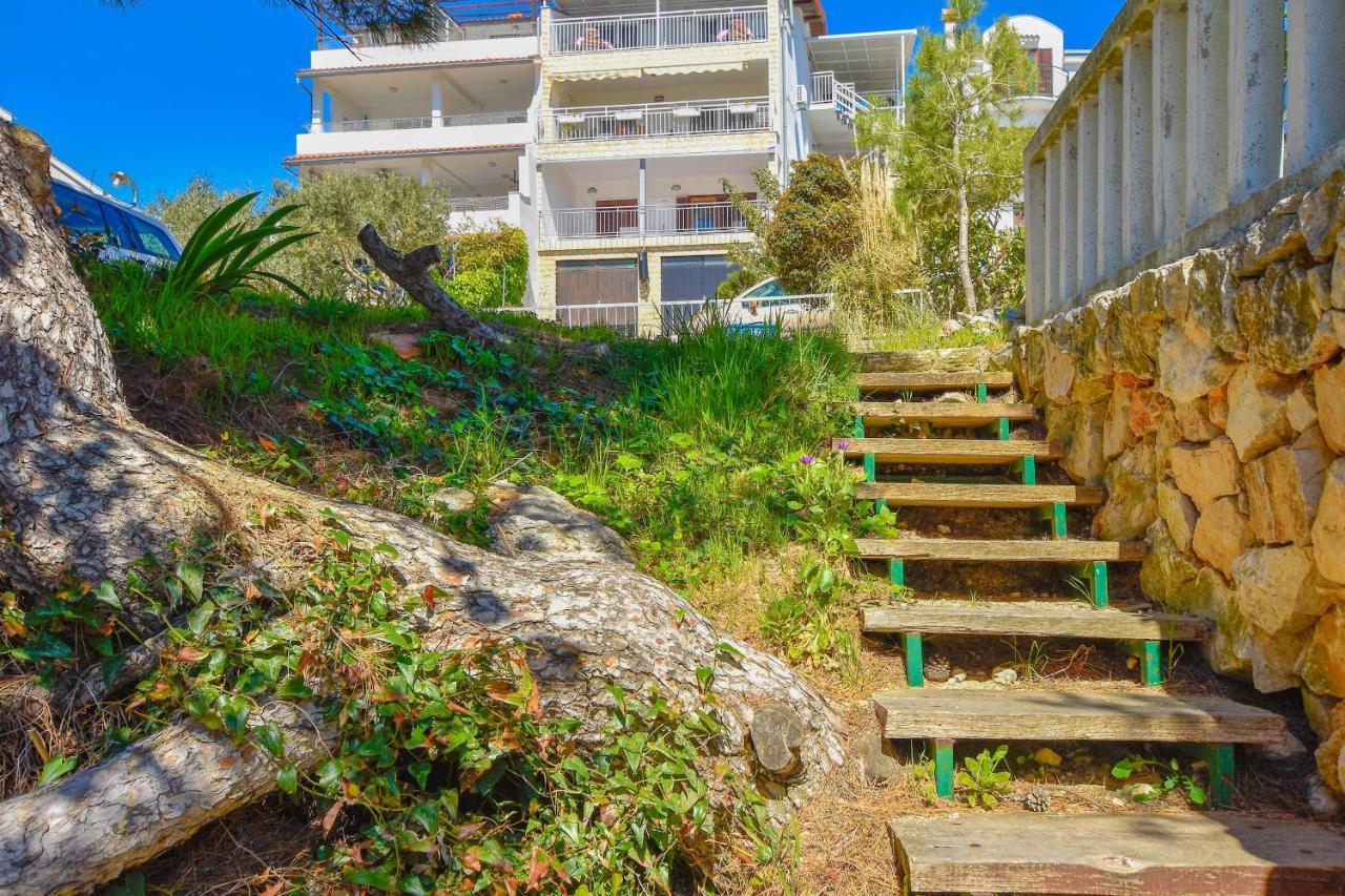 Apartments Mijo Murter Exterior photo